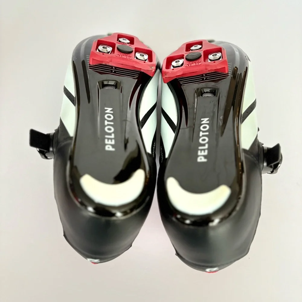 Peloton Shoes Size 44 cycling bike machine shoes Men’s size 10.5 Women’s 12 - Picture 5 of 9